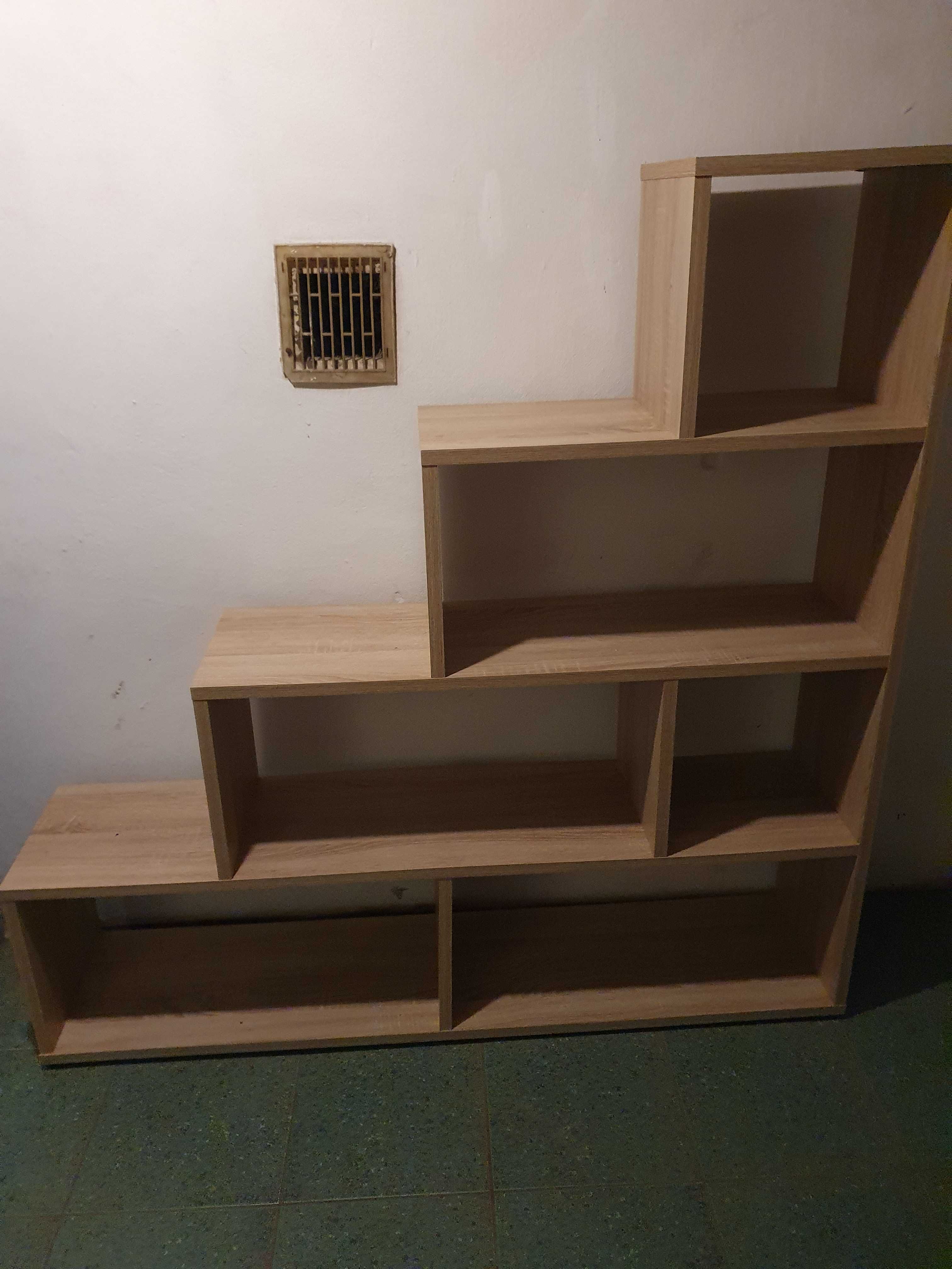 Sofa, szafka, regał, stół