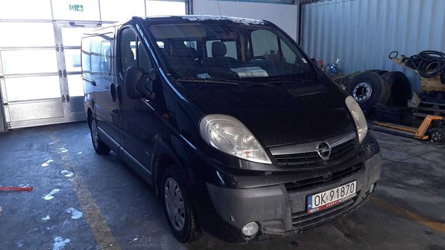 Opel Viwaro 9 osobowy klima