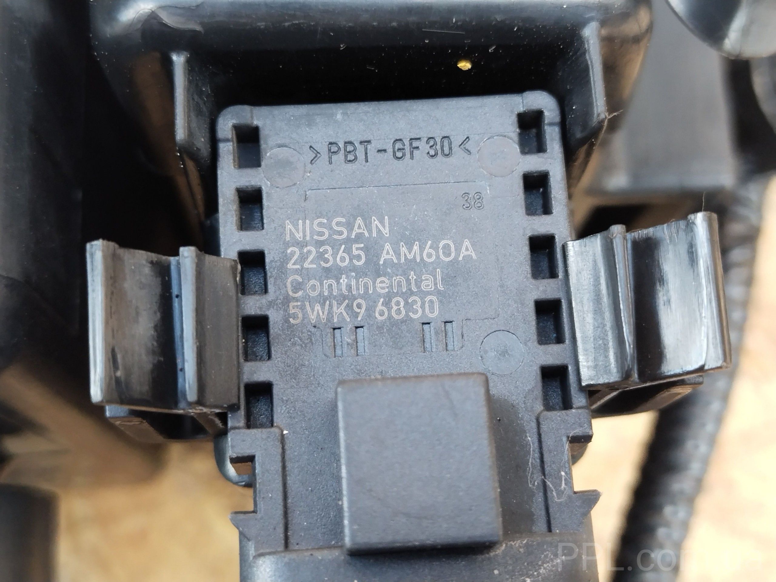 Nissan Quest 2011- 3.5 топливный абсорбер паров угольный фильтр датчик