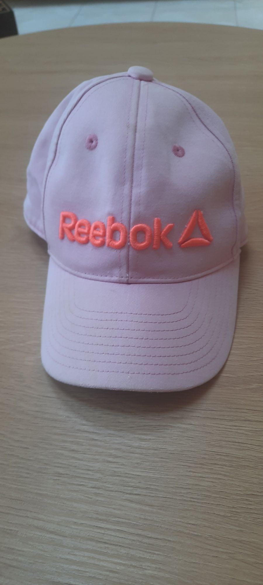 Czapka z daszkiem różowa Reebok 48-52 cm