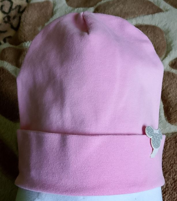 Шапочка рожева для дівчинки.