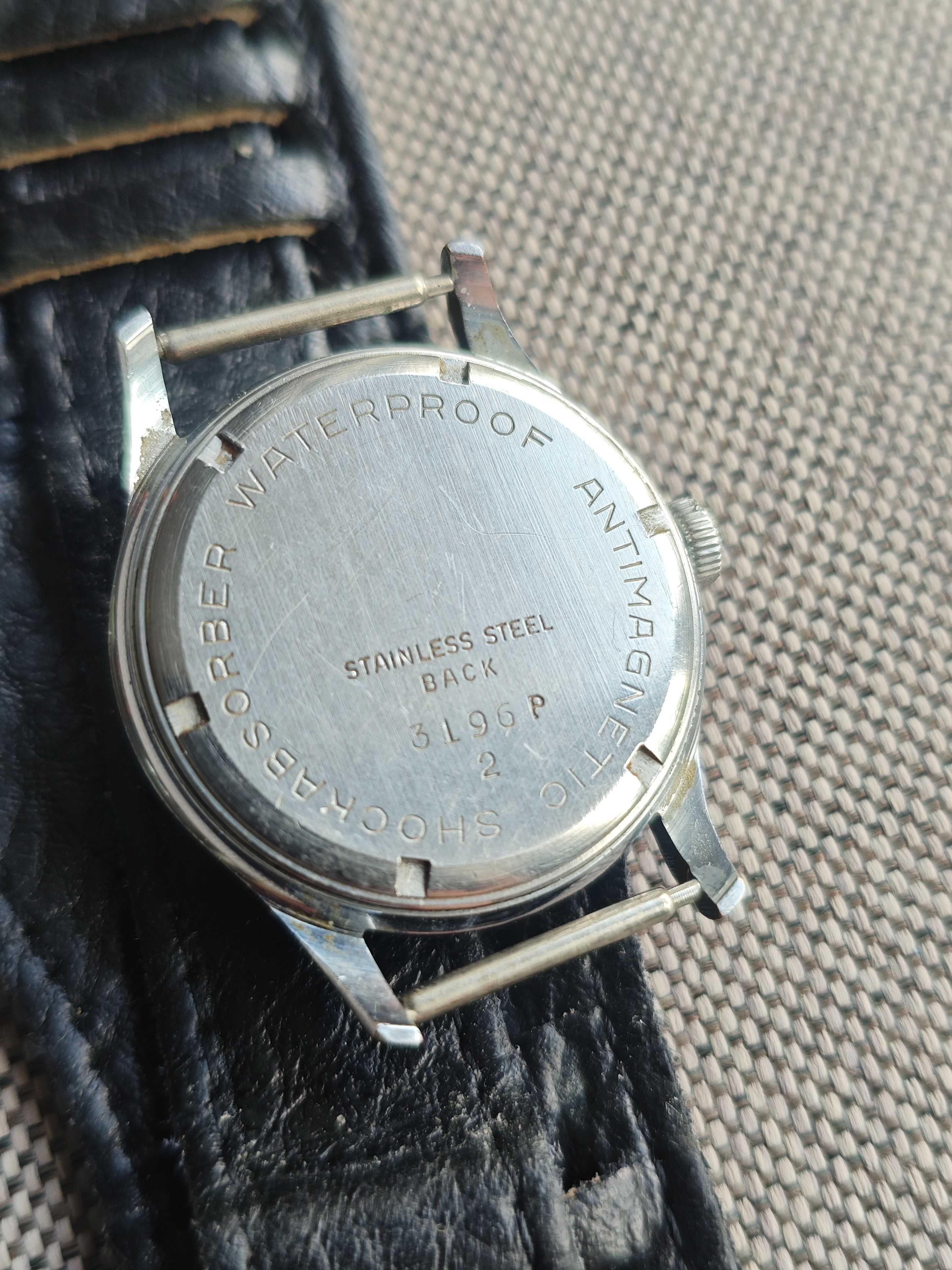 wojskowy model HELVETIA mechaniczny zegarek nakręcany SWISS MADE retro
