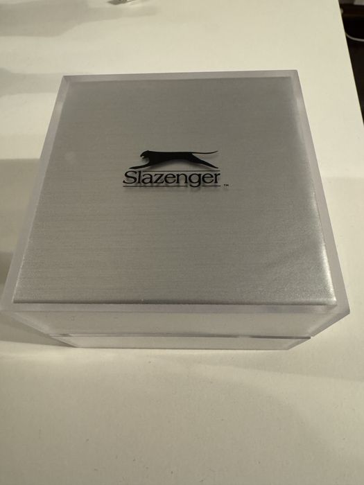 Relogio Slazenger na caixa