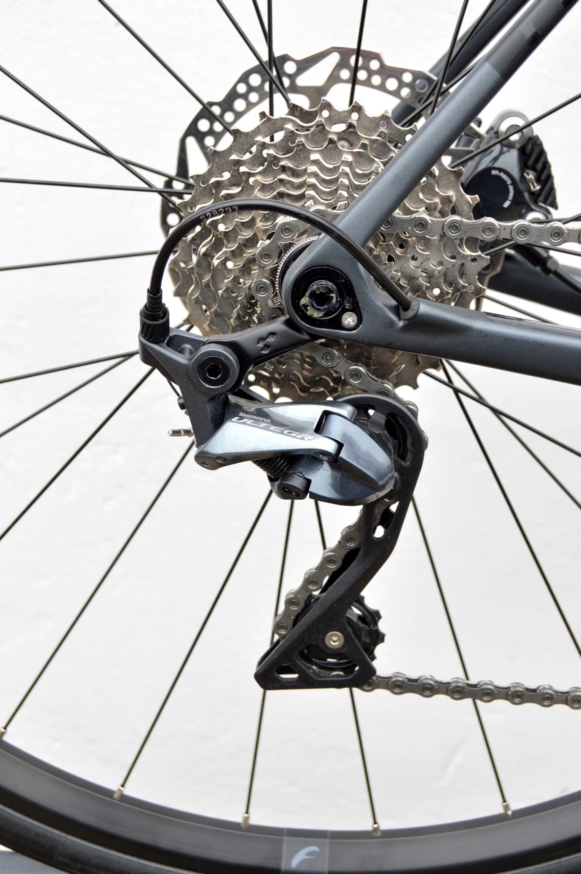 FV23 Przebieg 10km komfortowy endurance XL CUBE ATTAIN GTC S DISC r60