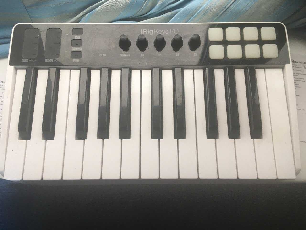 MIDI-клавіатура  (з аудіоінтерфейсом) IK MULTIMEDIA iRIG KEYS I/O 25