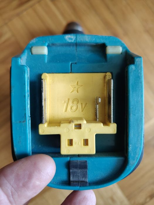 Wkrętarka udarowa akumulatorowa 18V Makita DHP 453