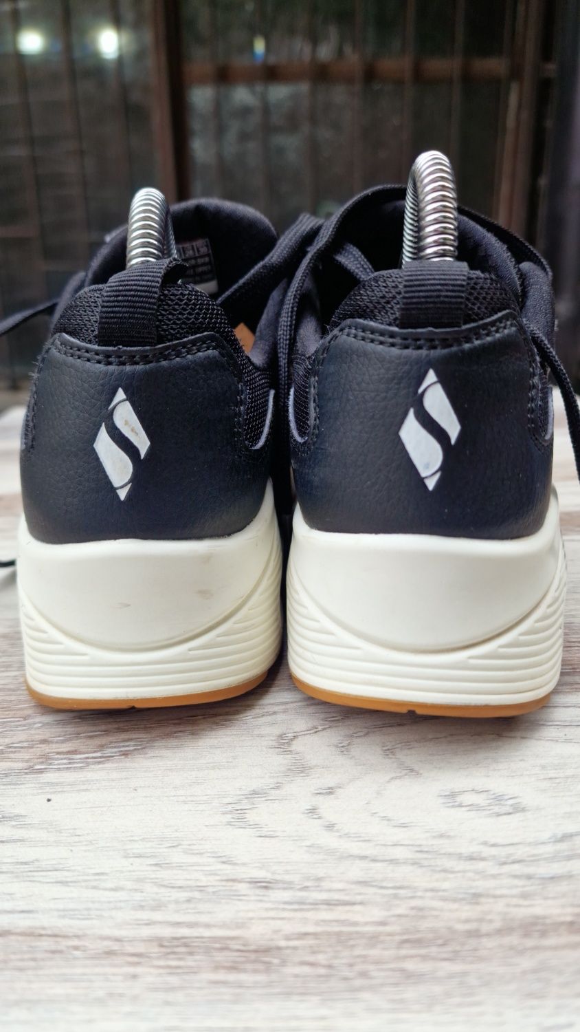 Жіночі Снікерcи Skechers Розмір 39