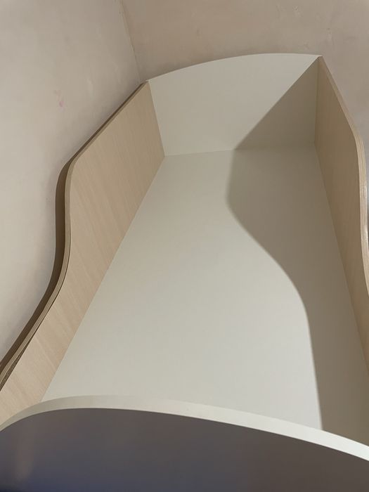 Кровать ліжко зі сходинками