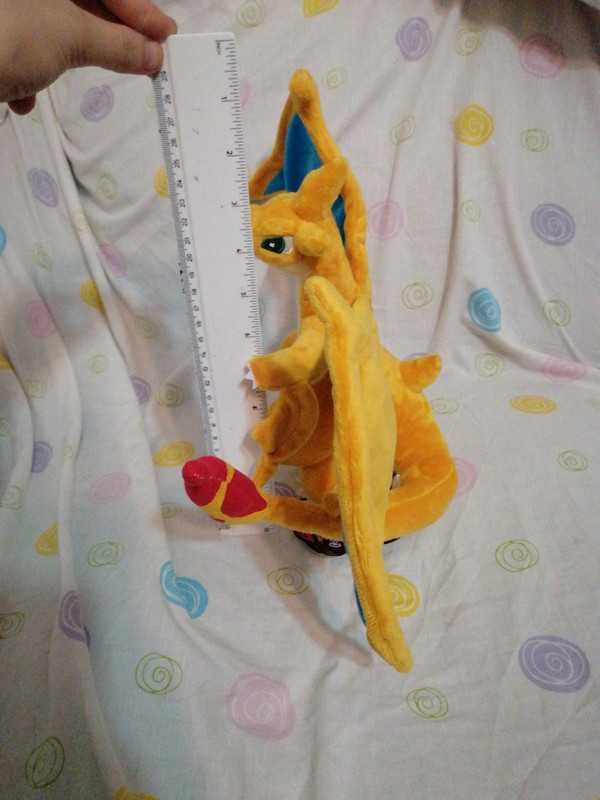 Pokémon peluche mega charizard y