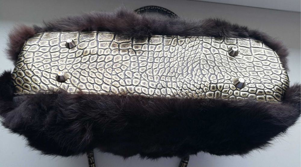 elegancka torebka do ręki futerko naturalne królik mała śliczna