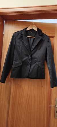 Blazer preto. Tamanho M