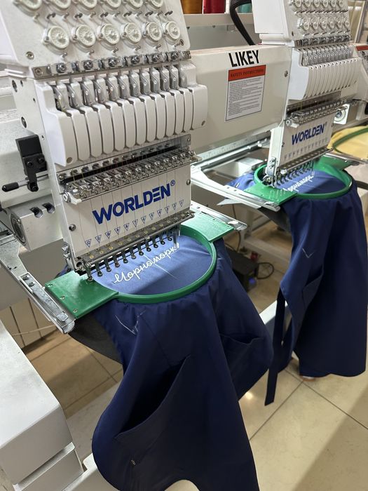 Машинна вишивка вашої картини або логотипу компанії та бренду.