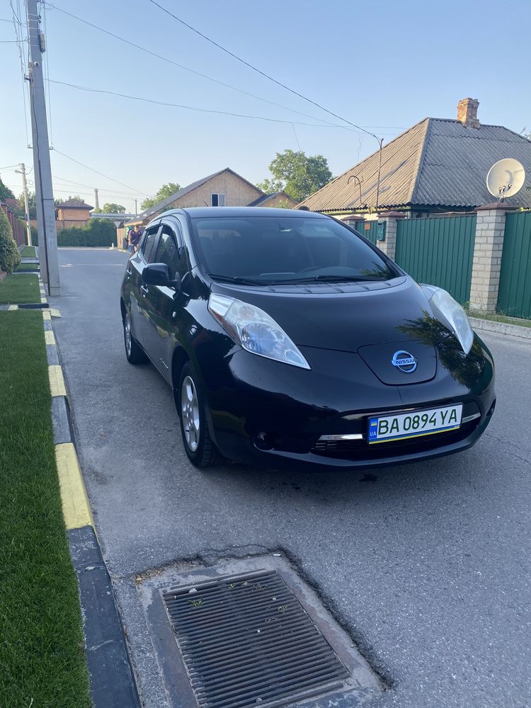 Nissan leaf, 2013 рік