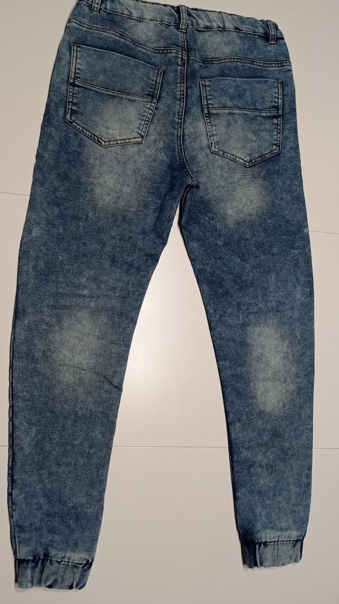 Spodnie jeansy dresy chłopięce 170, 4 pary, cena 30 zł / szt