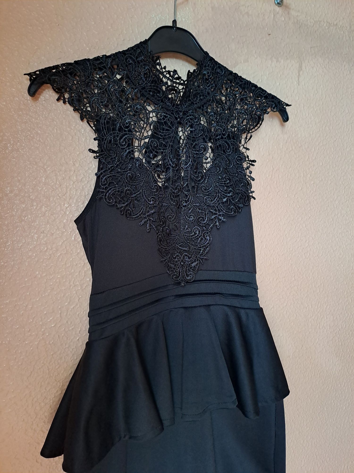 Vestido curto de senhora