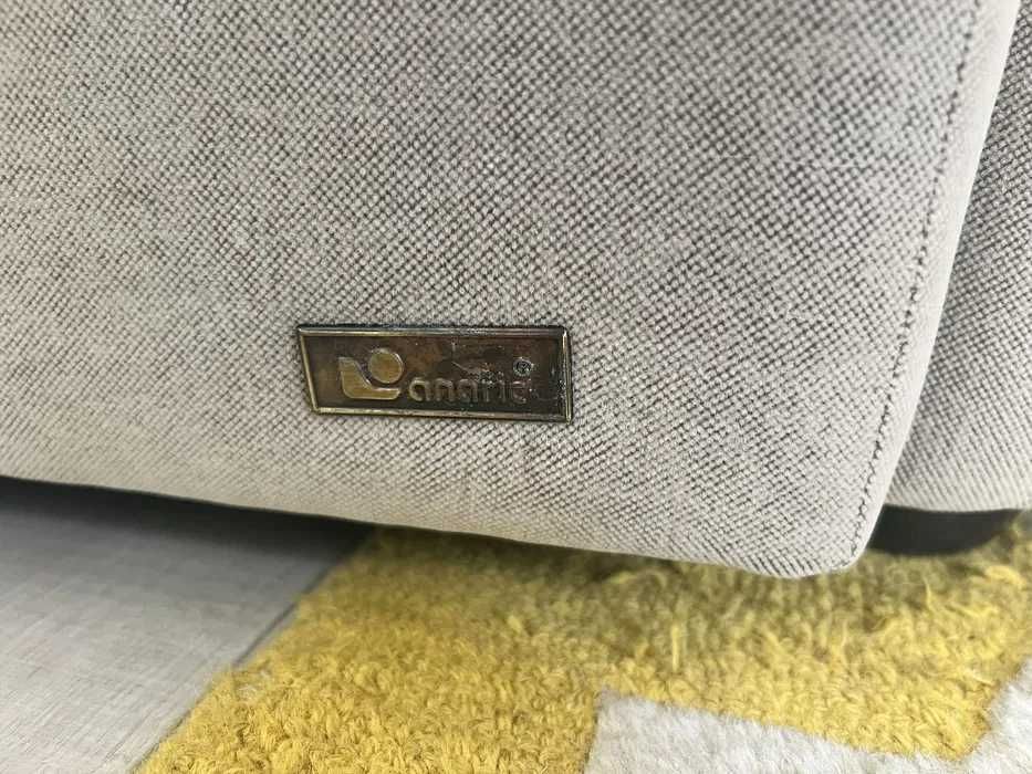 Sofá de canto em tecido macio Anaric