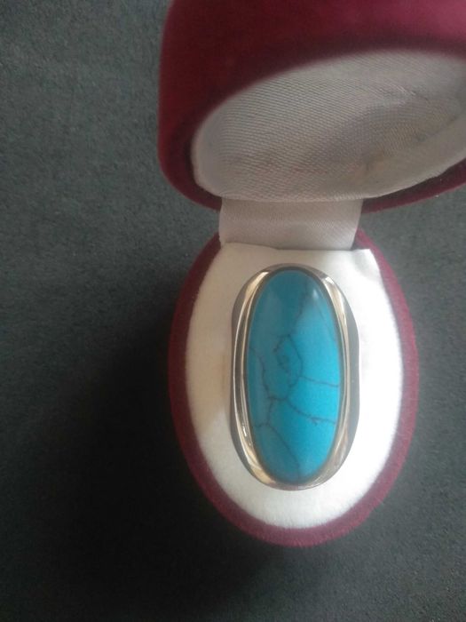 Серебряные кольцо с бирюзой