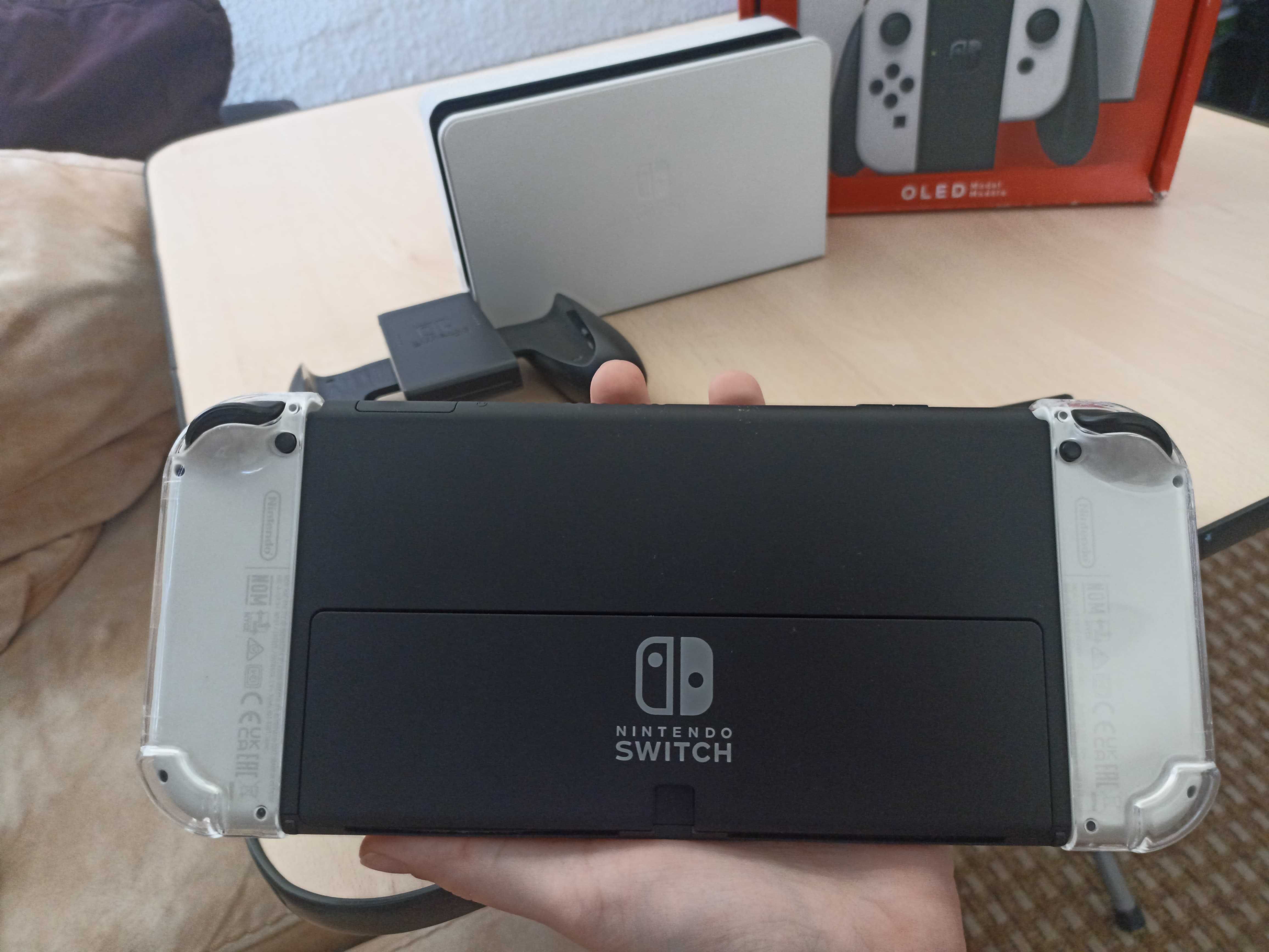 Nintendo Switch Versão OLED - Branco + Jogo Animal Crossing