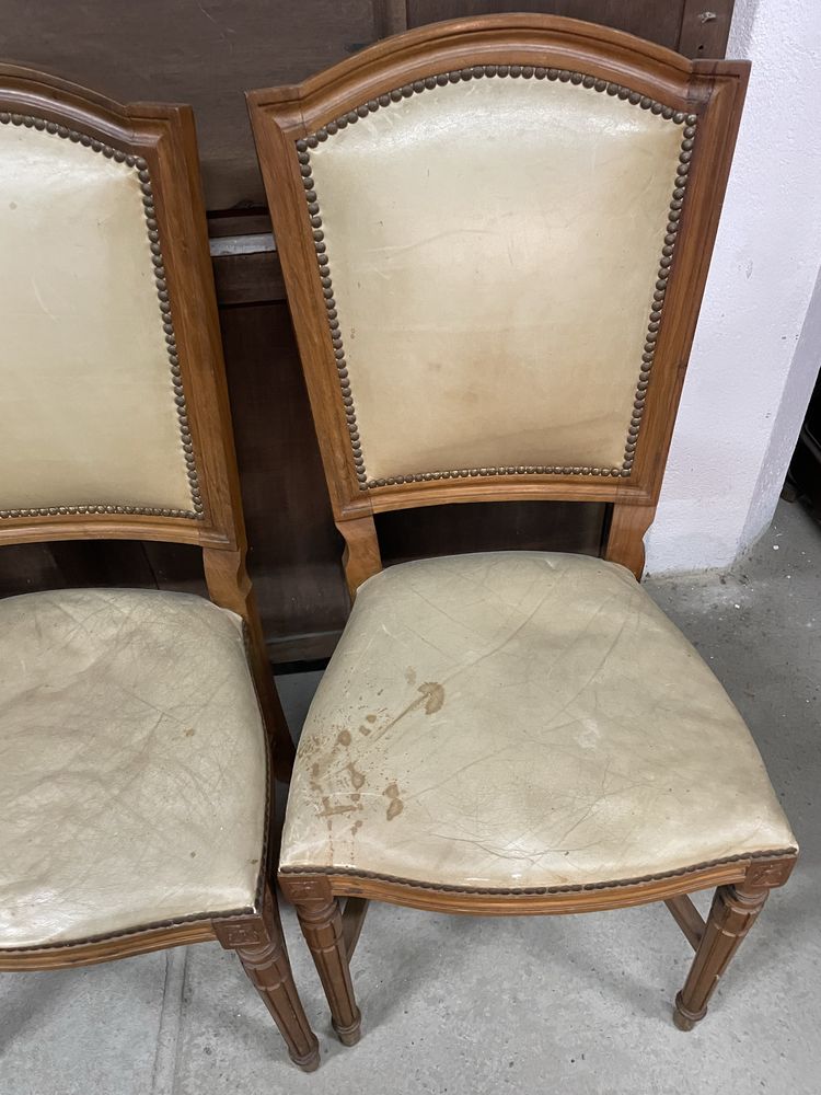 Conjunto de 3 Cadeiras Antigas em Madeira Maciça