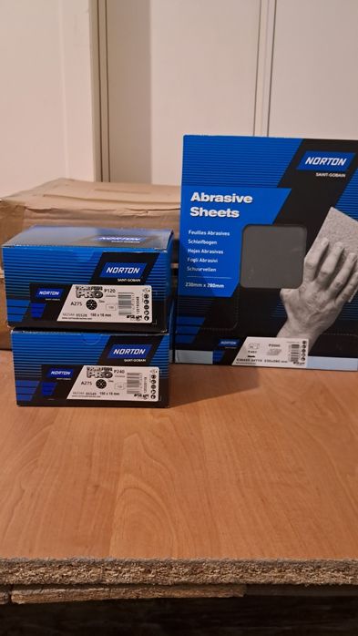 Papier scierny w krążkach NORTON