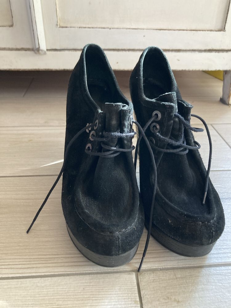 Женские замшевые(натуральные) ботильны/ ботинки на каблуках, 39 размер