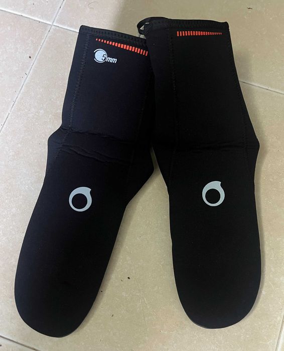 meias e luvas neoprene de surf / mergulho 5mm