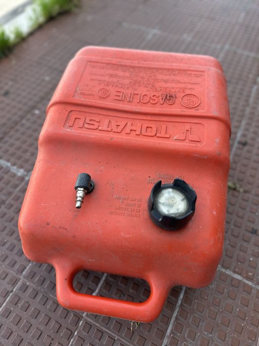 Deposito barco Tohatsu 25L