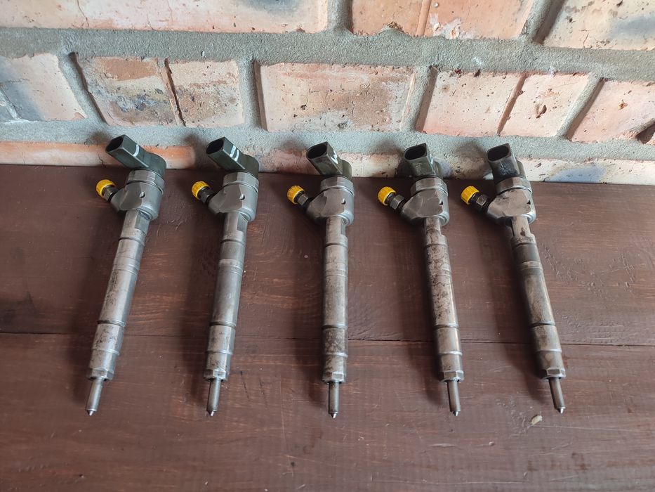 Форсунка форсунки 0445110190 A6110701687 Mercedes Sprinter 2.1 2.2