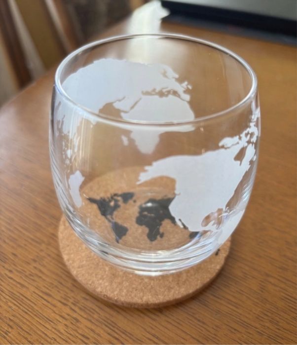 Karafka do whisky Globus 850 ml z zestawem szklanek i kostkami