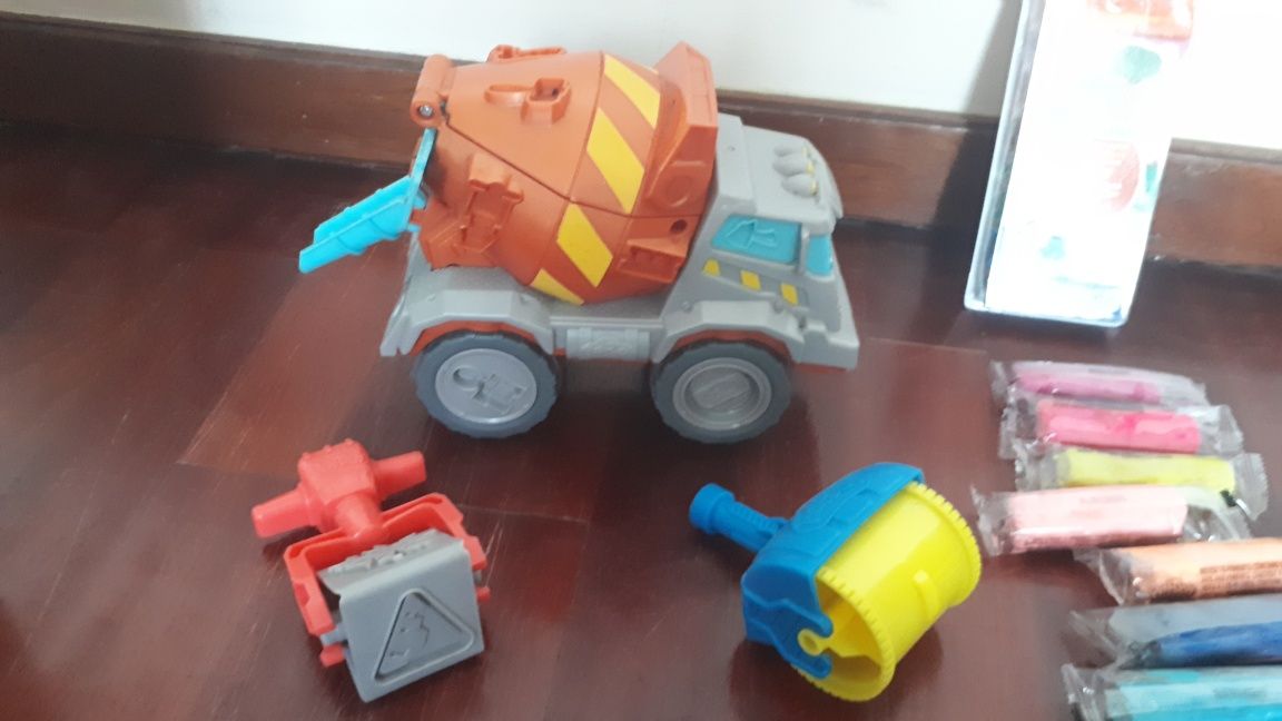 Camião e Mota Play-Doh