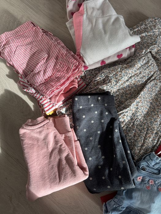 Речі на дівчинку 98-104