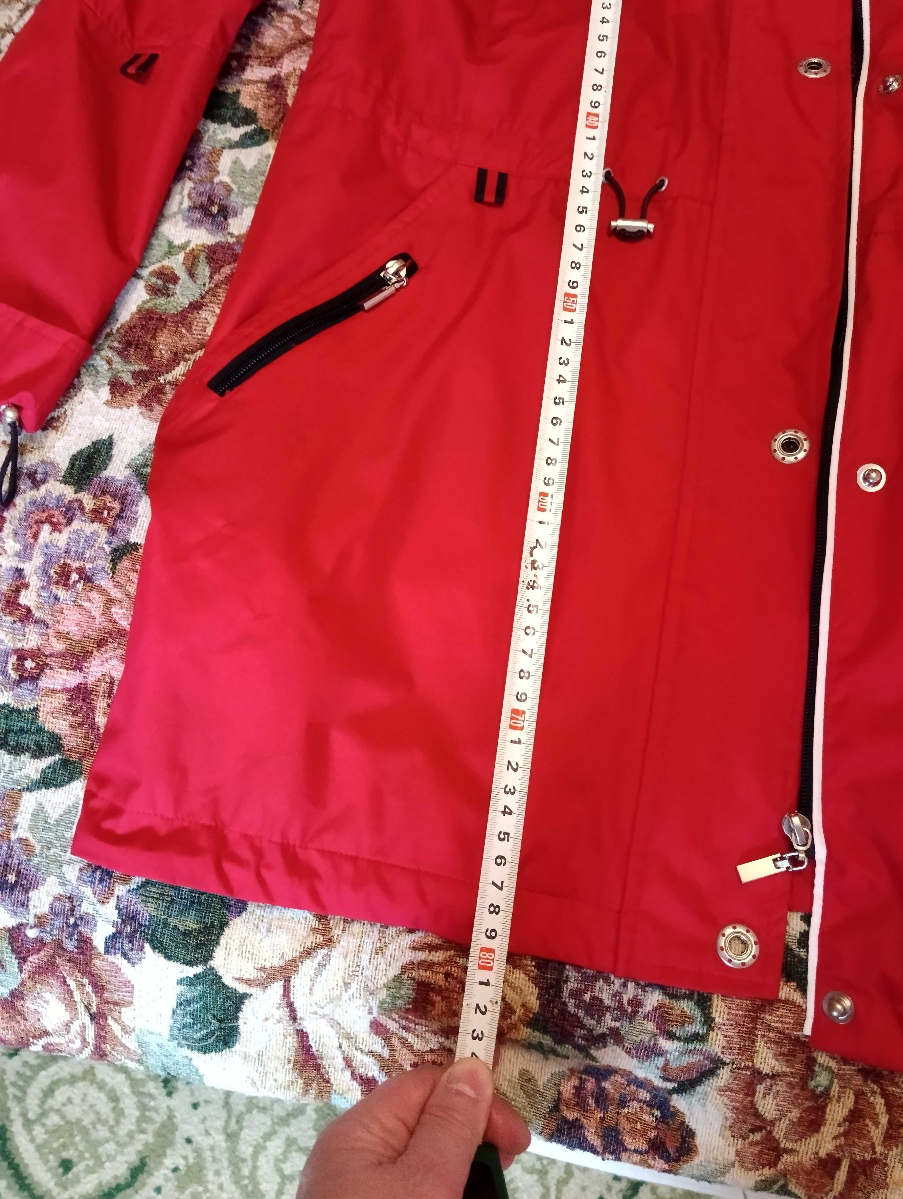 Куртка ветровка женская красивого красного цвета