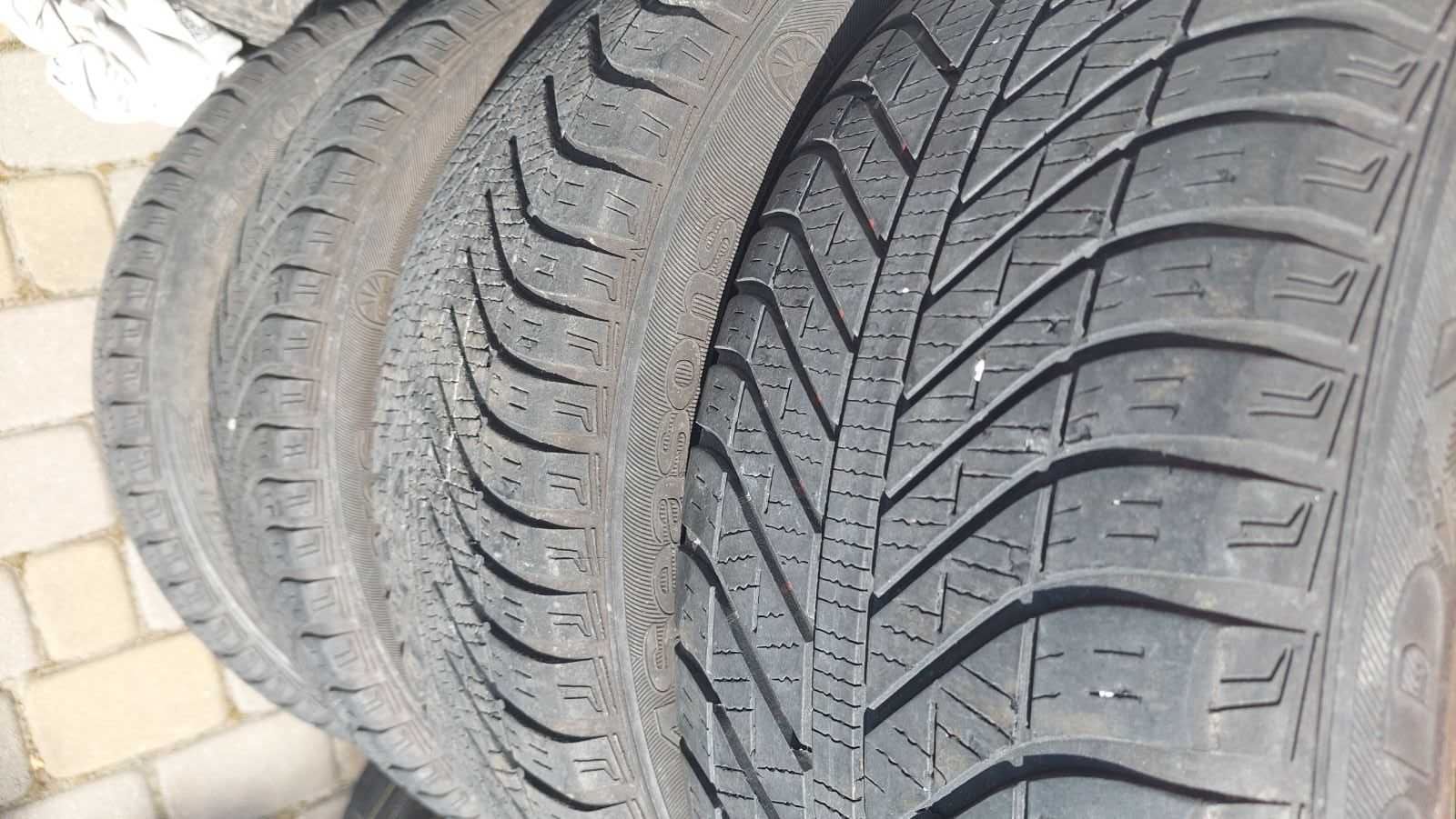 Шина 225/50/R17  легкові 2шт зима Goodyear