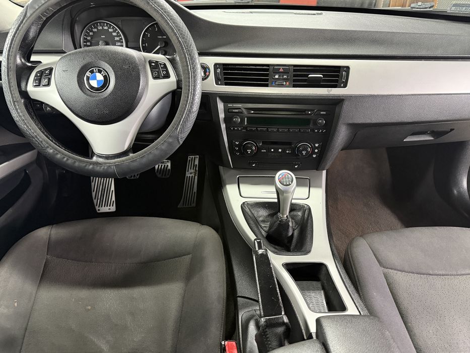 Bmw e90 2.0 Beznyna! / dobrym stanie!!