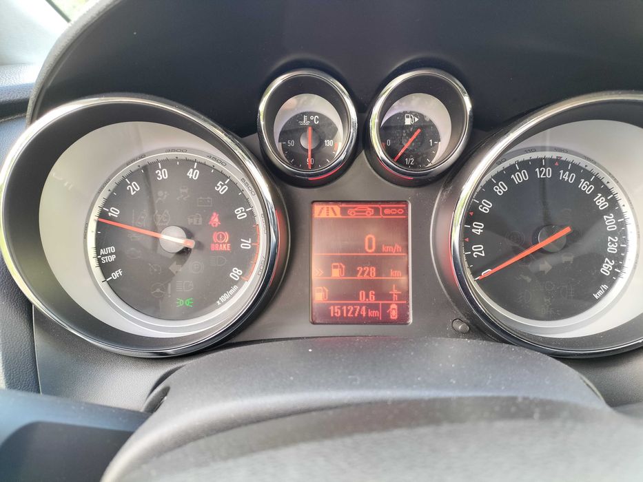 Opel Astra J 1.4 T 140KM LPG sedan