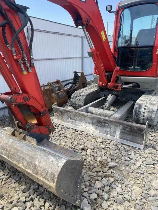 Надам Послуги Ескаваторів 5/9тон трактор та Автокрана 22метра 20 тон