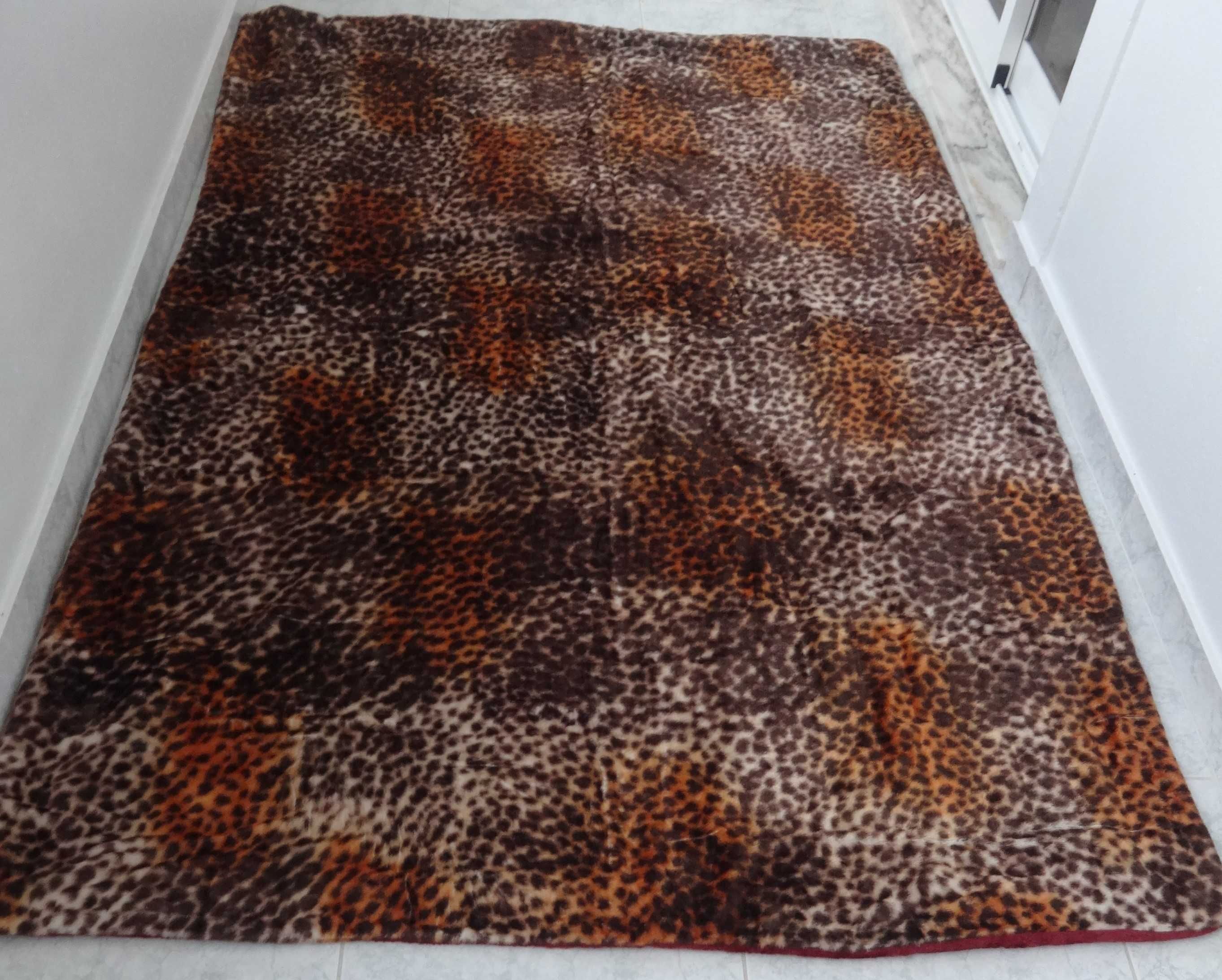 Cobertor / Manta com estampa de leopardo