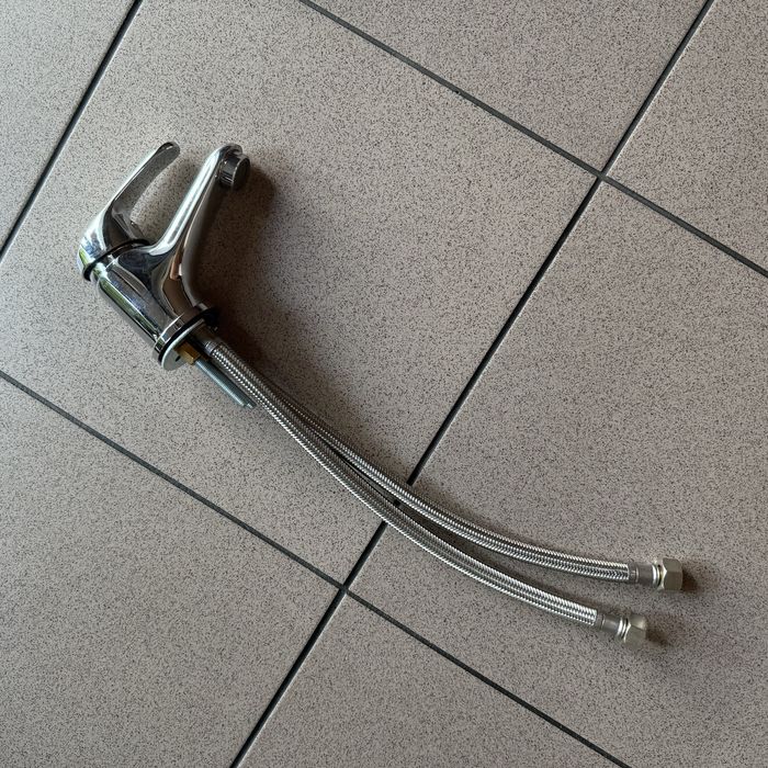 Bateria łazienkowa ferro nowa nieużywana do umywalki łazienki