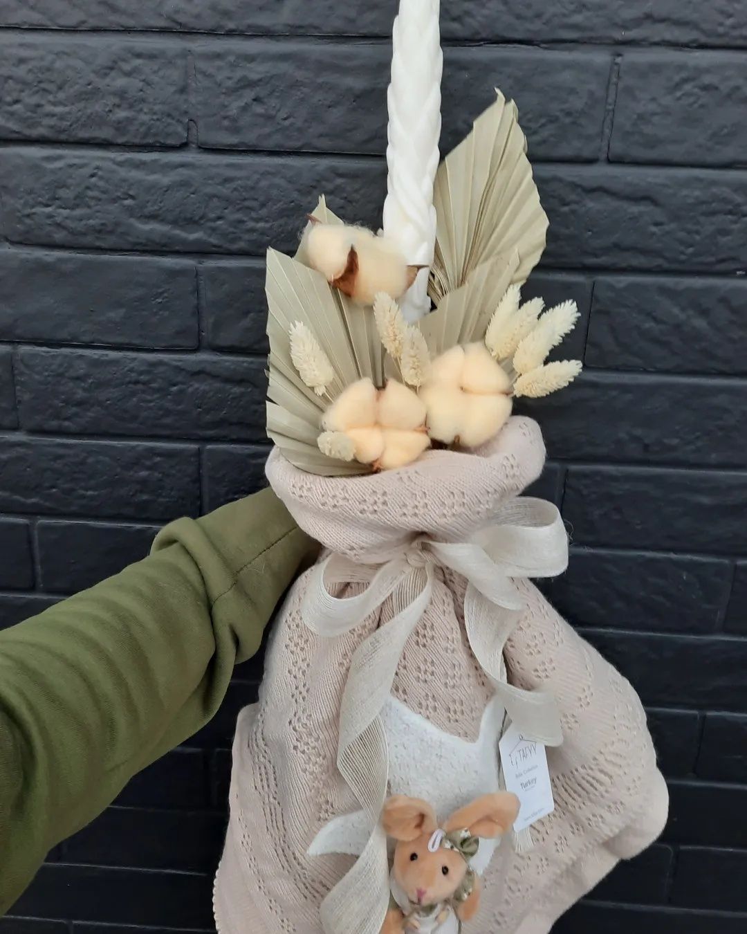 Крижмова свічка на хрещення