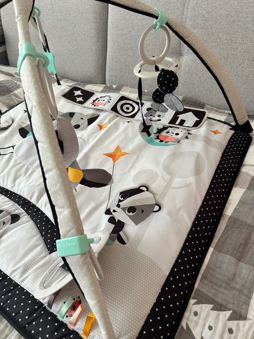 Розвивальний килимок для немовлят Tiny love