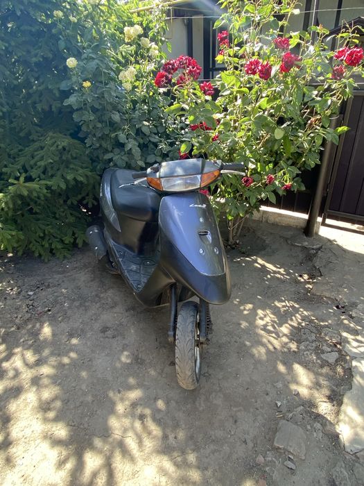 Продам мопед сузуки летс 2 олд (скутер)