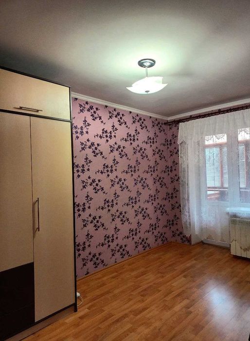 Оренда 2 кімнатної на Космосі