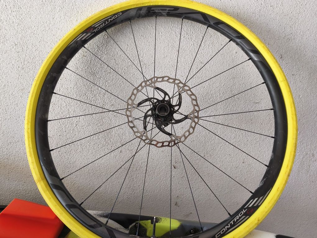 Rodas de carbono da roval 29