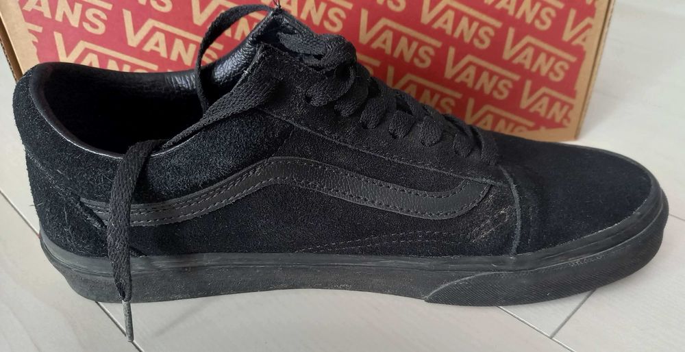 Vansy - Old Skool - czarne, zamszowe, rozmiar 40