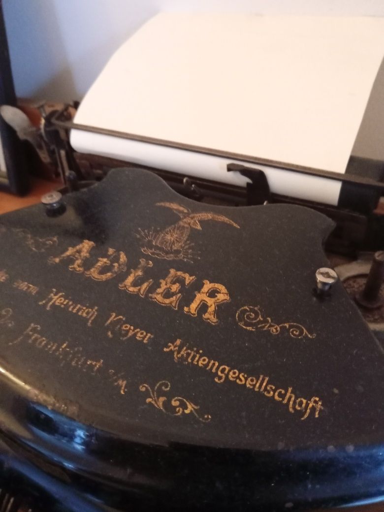 Maszyna do pisania Adler