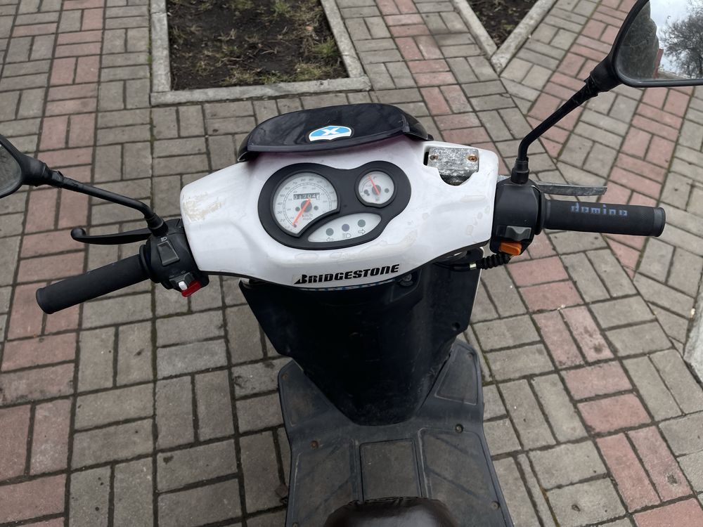Продам скутер 150 кубов