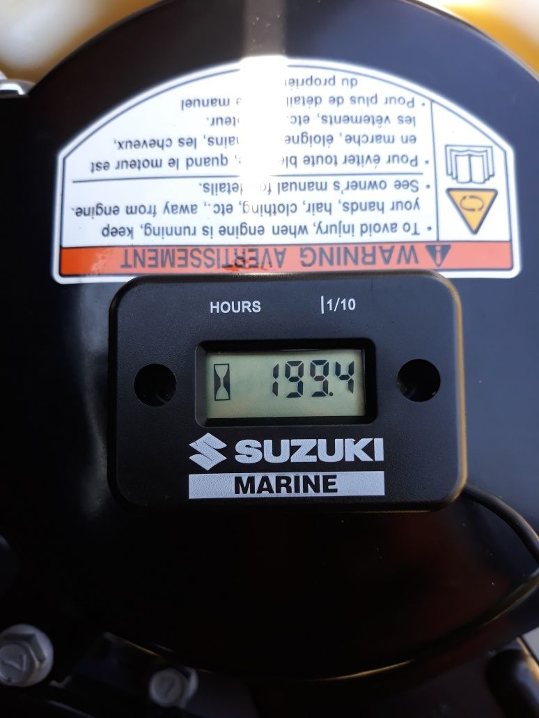Silnik  zaburtowy Suzuki 2,5 KM