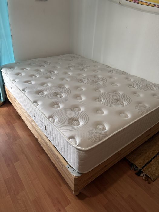 Cama ikea 200x140 com colchão