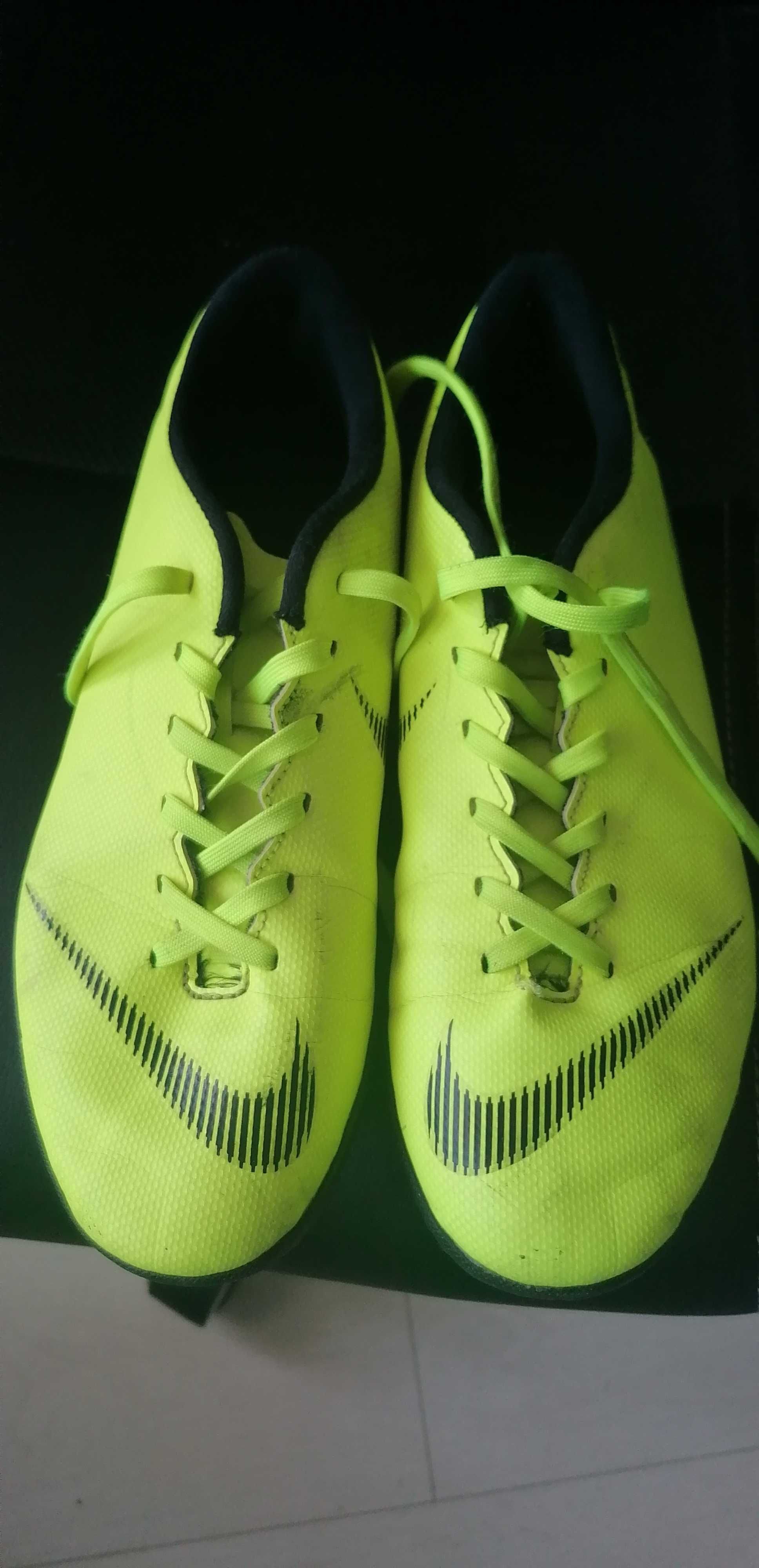 Turfy Nike Mercurial rozm. 39