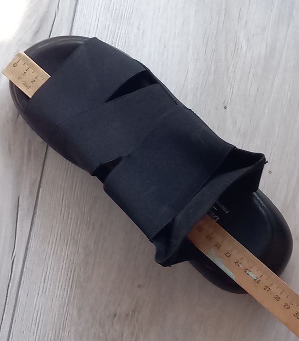 Босоніжки жіночі